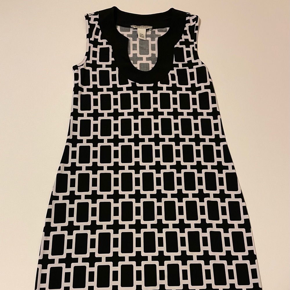 WHBM black & white dress